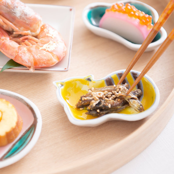 soukyu-kiln-cat-kutani-sauce-plate-musubi-kiln-quality-japanese-tablewares-and-gifts-430626.jpg
