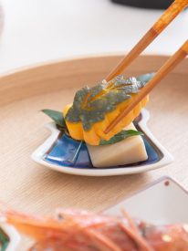 soukyu-kiln-fuji-kutani-sauce-plate-musubi-kiln-quality-japanese-tablewares-and-gifts-556262.jpg