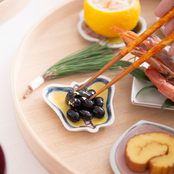 soukyu-kiln-sumo-referees-fan-kutani-sauce-plate-musubi-kiln-quality-japanese-tablewares-and-gifts-394392.jpg