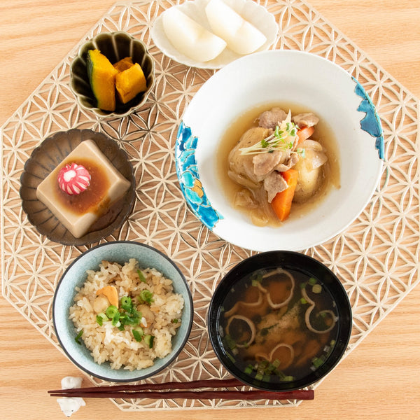 souraku-an-blue-peony-bowl-set-b-musubi-kiln-quality-japanese-tablewares-and-gifts-219068.jpg