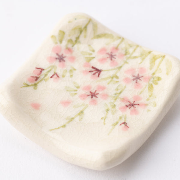 tosen-kiln-sakura-kiyomizu-ware-chopstick-rest-set-musubi-kiln-quality-japanese-tablewares-and-gifts-630659.jpg