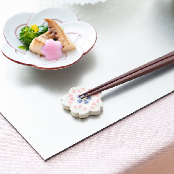 tosen-kiln-sakura-shaped-kiyomizu-ware-chopstick-rest-set-musubi-kiln-quality-japanese-tablewares-and-gifts-125526.jpg