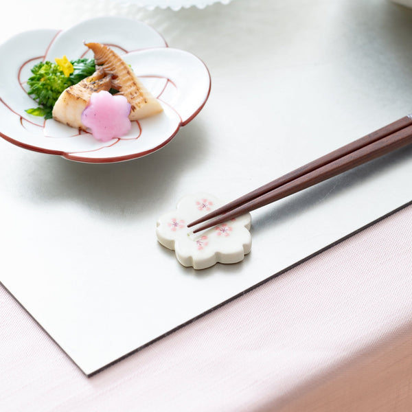 tosen-kiln-sakura-shaped-kiyomizu-ware-chopstick-rest-set-musubi-kiln-quality-japanese-tablewares-and-gifts-217038.jpg