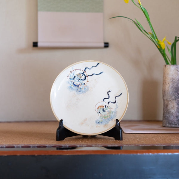 tosen-kiln-wind-god-and-thunder-god-kiyomizu-ware-plate-94in-musubi-kiln-quality-japanese-tablewares-and-gifts-320058.jpg