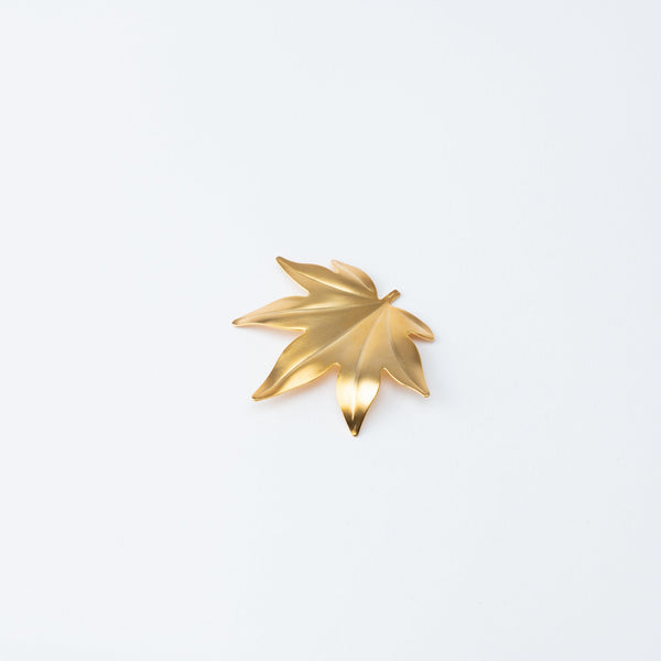 tsubame-hutlery-gold-maple-leaf-chopstick-rest-musubi-kiln-quality-japanese-tablewares-and-gifts-186882.jpg