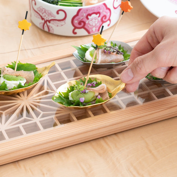 tsubame-hutlery-gold-persimmon-leaf-amuse-bouche-spoon-musubi-kiln-quality-japanese-tablewares-and-gifts-276424.jpg