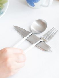 tsubame-hutlery-silver-bamboo-leaf-cutlery-rest-musubi-kiln-quality-japanese-tablewares-and-gifts-327053.jpg