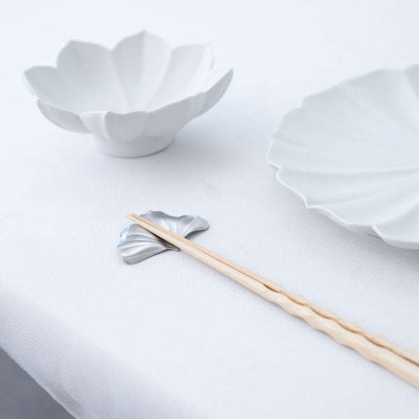 tsubame-hutlery-silver-ginkgo-leaf-chopstick-rest-musubi-kiln-quality-japanese-tablewares-and-gifts-138677.jpg