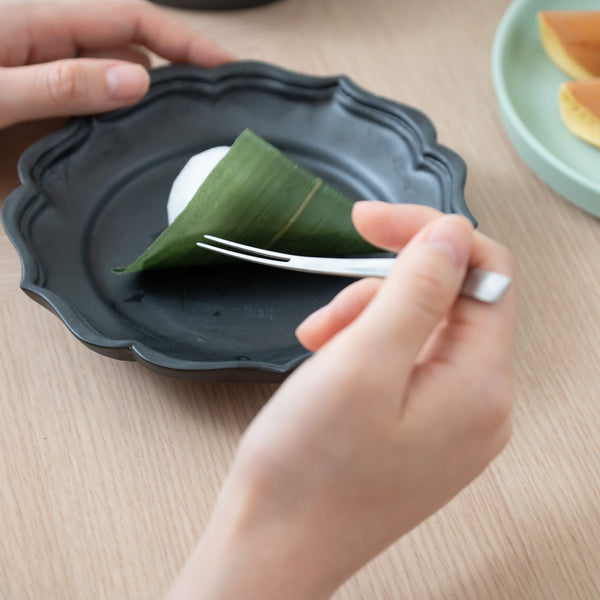 tsubame-urban-matte-finish-fruit-fork-musubi-kiln-quality-japanese-tablewares-and-gifts-138685.jpg