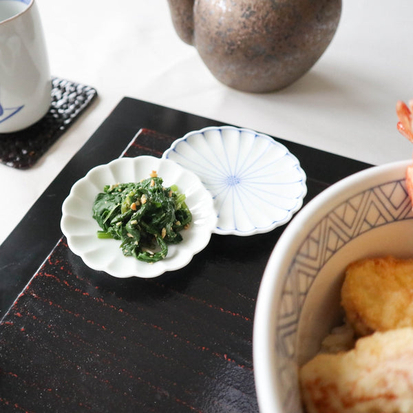 two-chrysanthemum-radiate-hasami-sauce-plate-musubi-kiln-quality-japanese-tablewares-and-gifts-581493.jpg