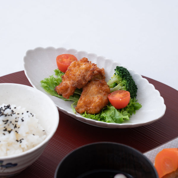 white-chrysanthemum-hasami-oval-plate-musubi-kiln-quality-japanese-tablewares-and-gifts-519338.jpg