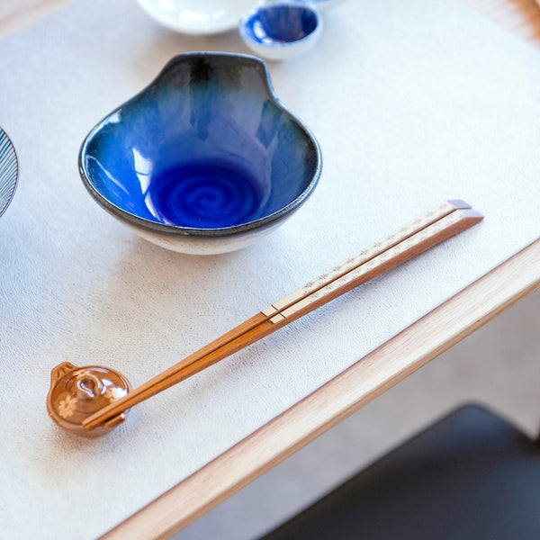 yamachiku-crystal-lacquered-white-bamboo-chopsticks-23cm91in-musubi-kiln-quality-japanese-tablewares-and-gifts-929982.jpg