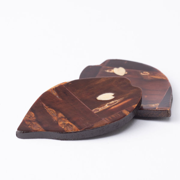yatsuyanagi-flower-petal-akita-cherry-bark-work-chopstick-rest-set-musubi-kiln-quality-japanese-tablewares-and-gifts-919381.jpg