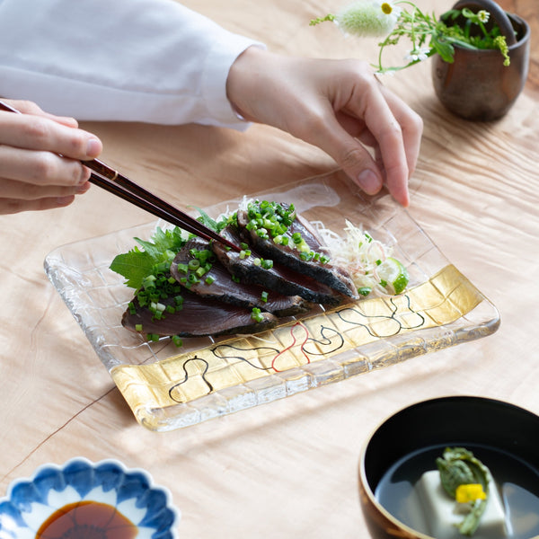 yoshita-kasho-six-gourds-maki-e-glass-rectangle-plate-musubi-kiln-quality-japanese-tablewares-and-gifts-853704.jpg
